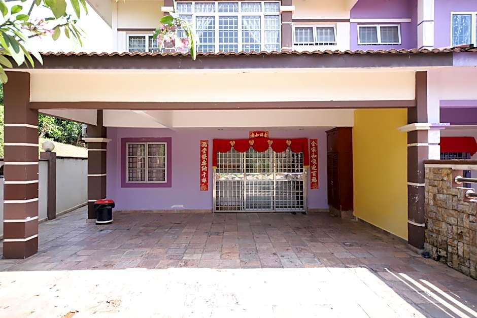 OYO Homes 90575 CK Bahau Homestay