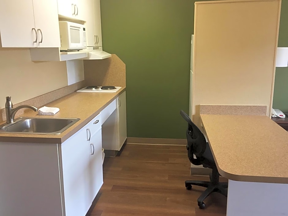 Extended Stay America Suites - Detroit - Auburn Hills - I -75