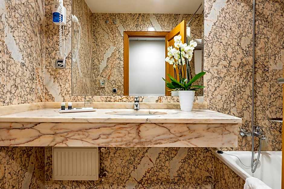 Hotel Exe Area Central