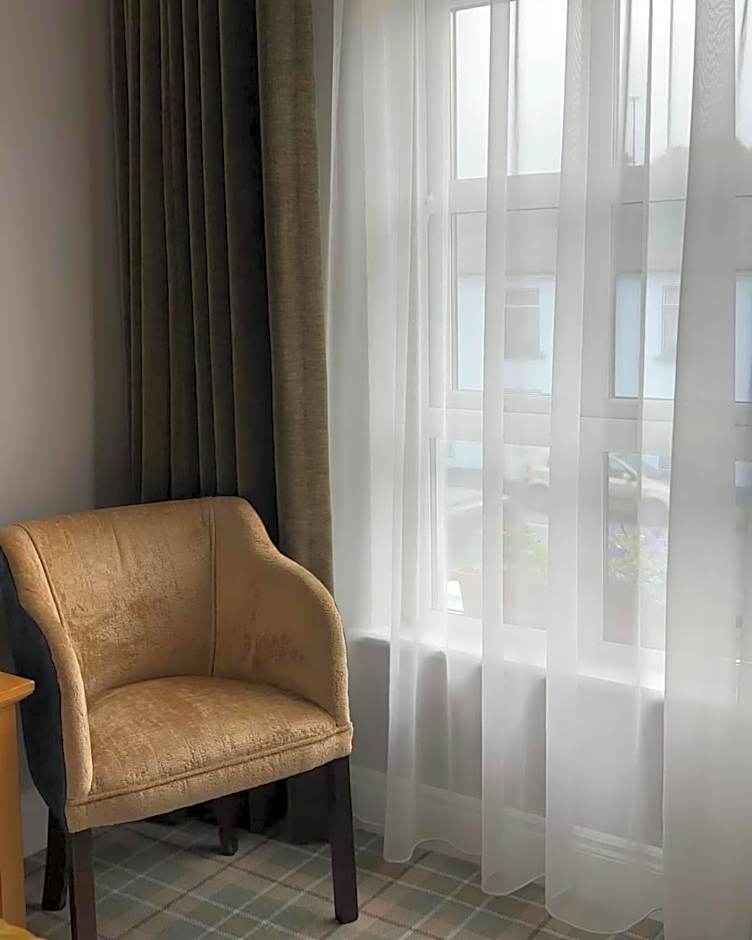 Fairhill House Hotel