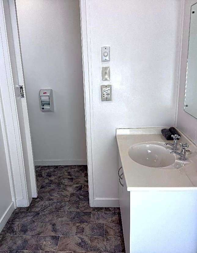 Charlton Motel