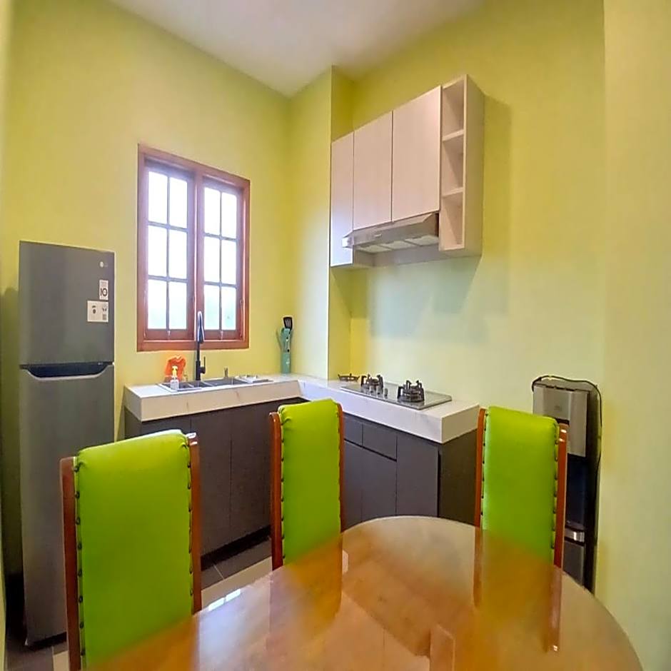 RedDoorz at Griya Athaya Maguwoharjo Yogyakarta