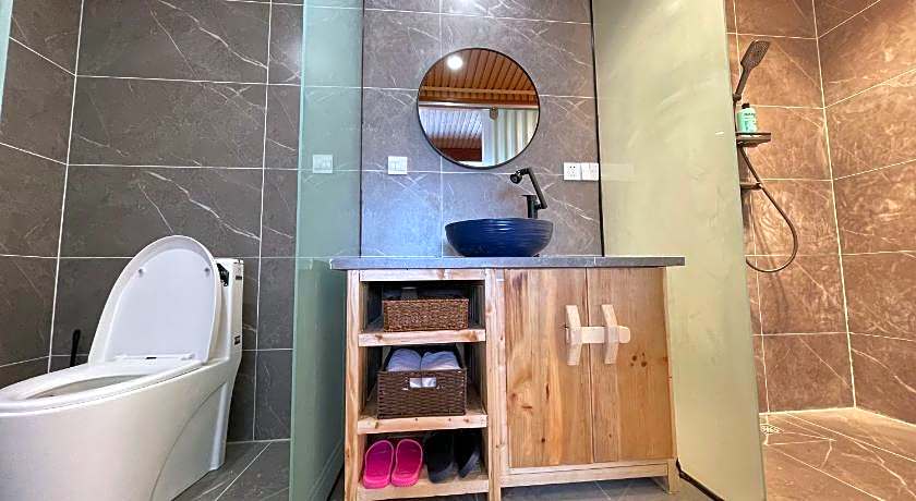 Shangri-La Timeless Inn