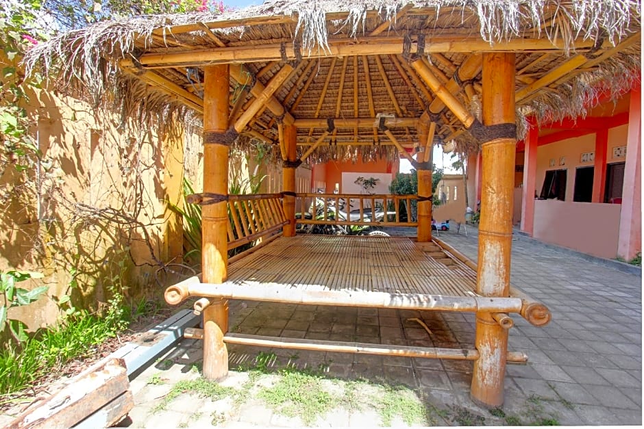 OYO Life 92847 Penginapan Muslim Walker