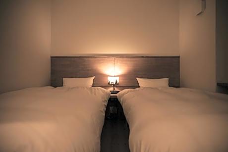 Twin Room with Shared Bathroom