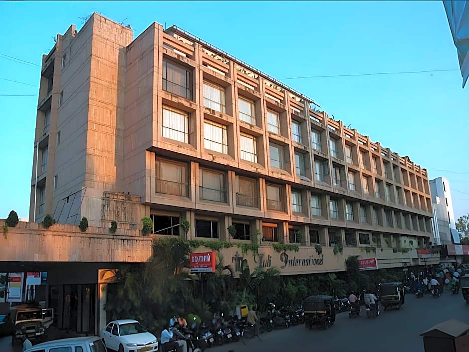 Hotel Tuli International