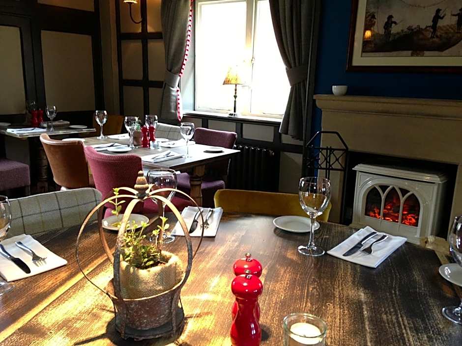 The Crown Pub, Dining & Rooms