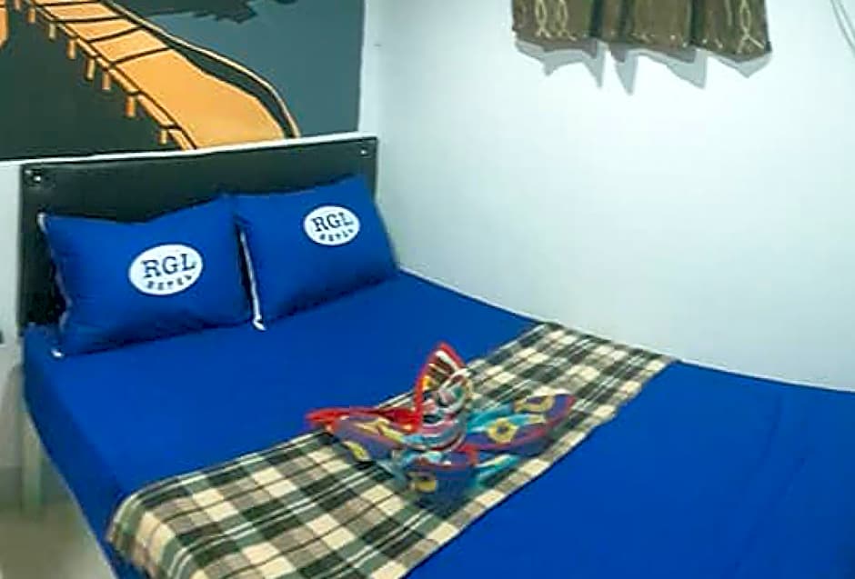 RGL Pinamalayan Condotel by RedDoorz