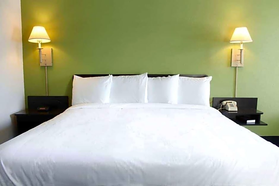 Travelodge by Wyndham Zanesville