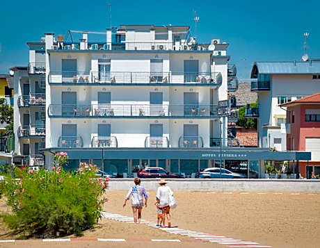 Hotel Riviera