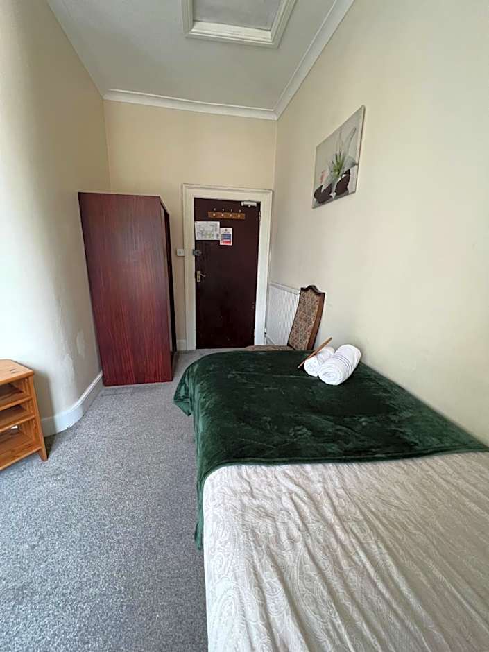 Georgian House Hotel