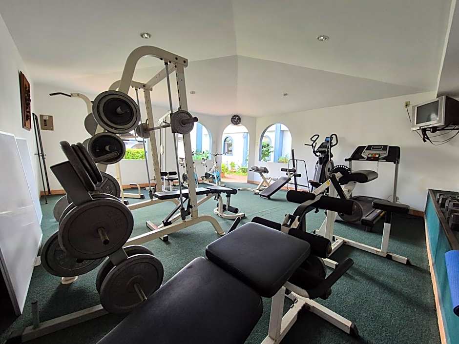 Hotel Santo Tomas / Historical Property