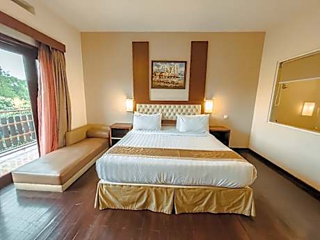 Executive King or Twin