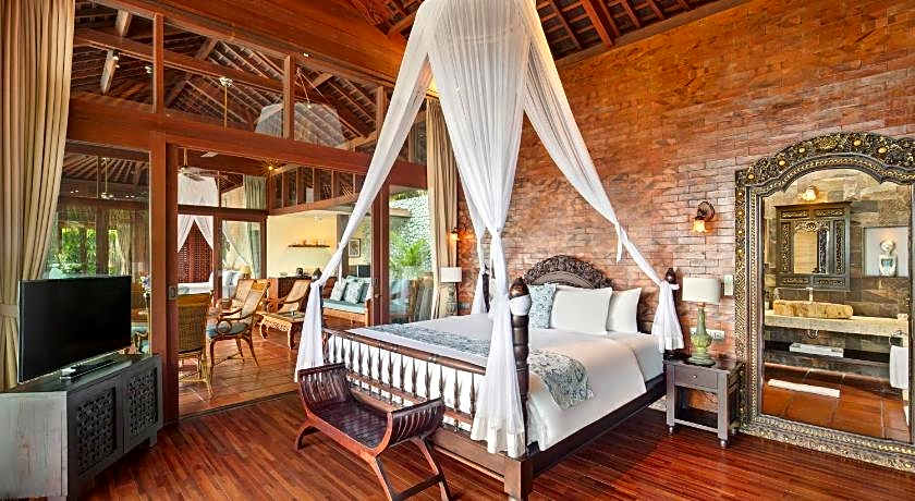 Hidden Hills Villas