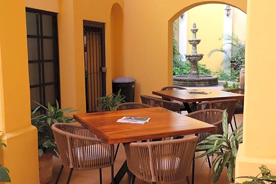 HOTEL COLLI