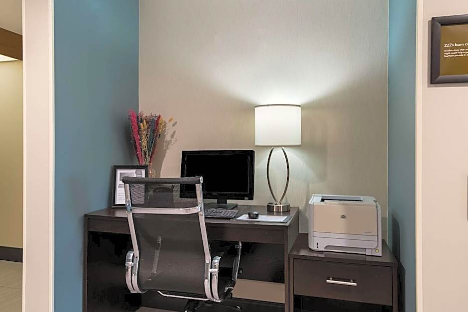 Garner Londonderry Manchester