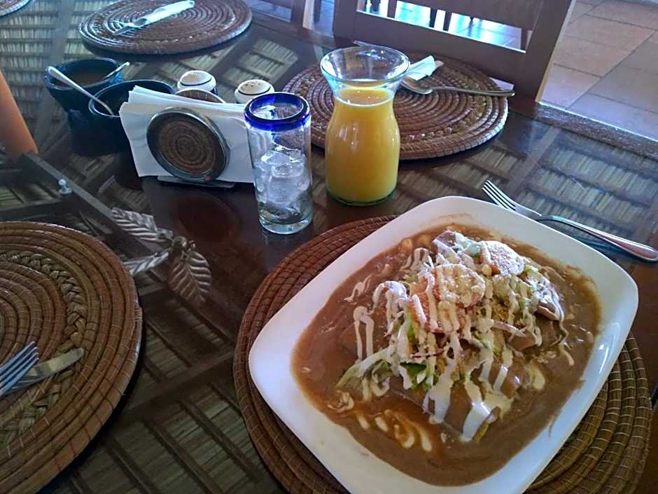Los Vientos Hotel