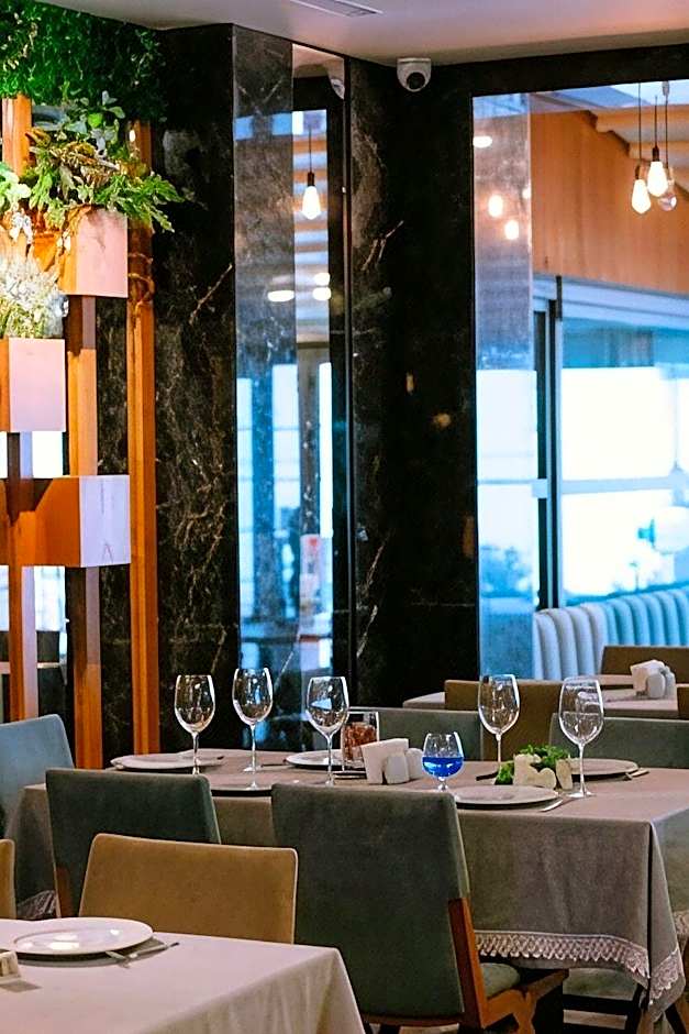Theatrum Hotel Baku