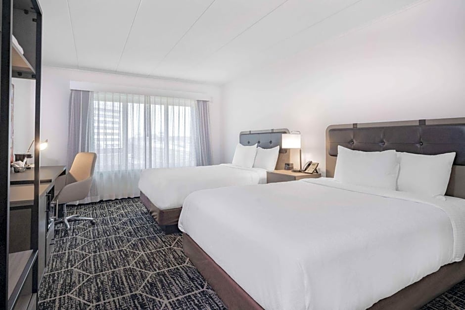 La Quinta Inn & Suites by Wyndham Rosemont/O Hare