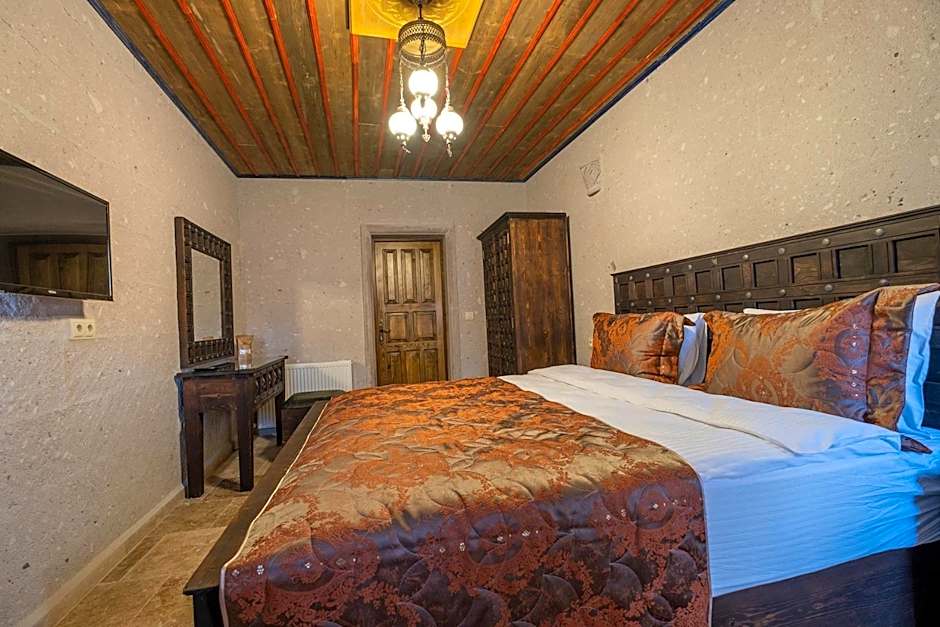 Underground Cave Suites Hotel