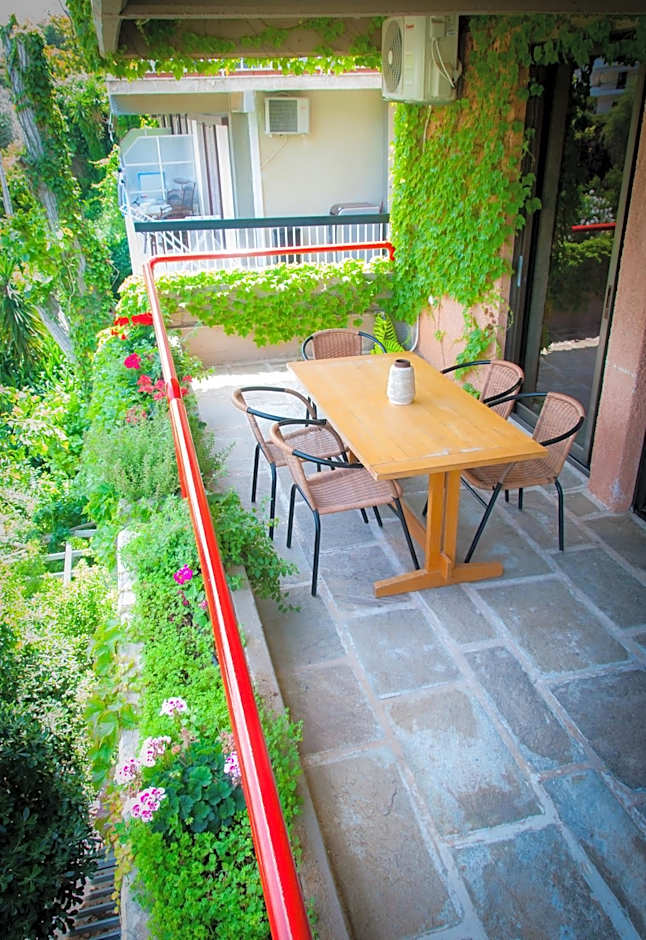 Apollonia Hotel Apartments