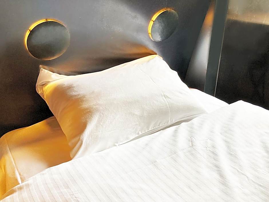 ADLIV/Factry Stay/工場に泊まれる