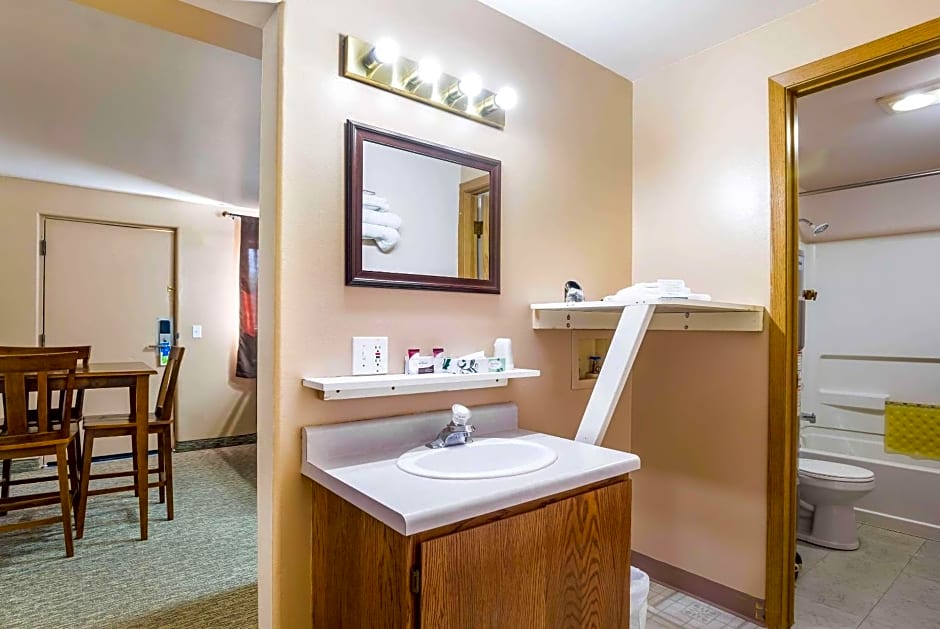 Rodeway Inn & Suites Big Water - Antelope Canyon
