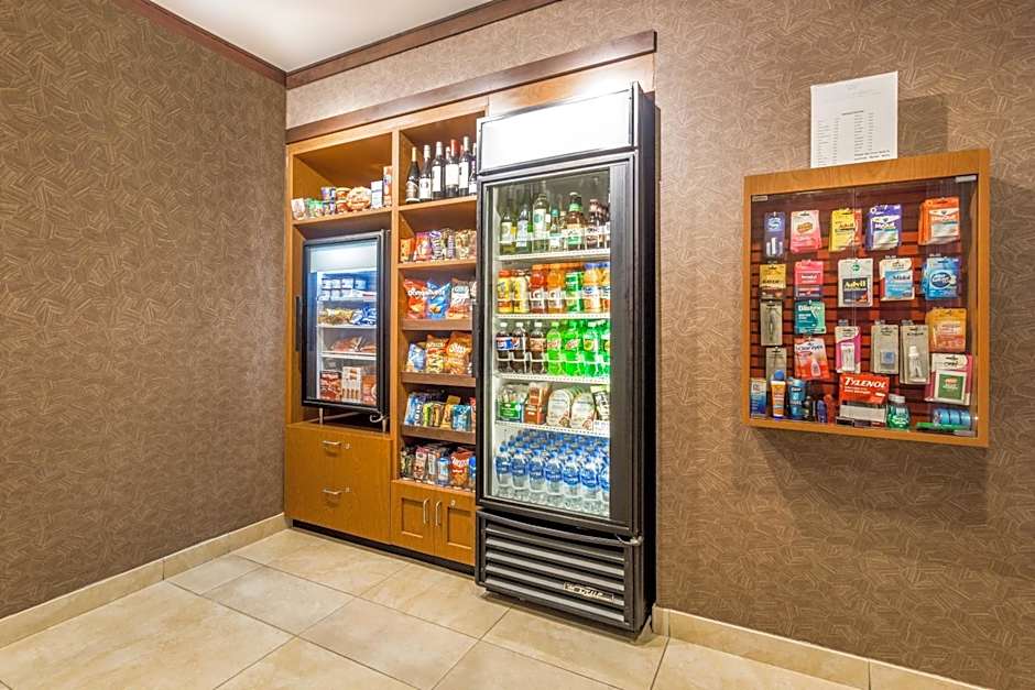 Fairfield Inn & Suites by Marriott Madison East