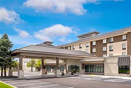 DoubleTree by Hilton Owatonna