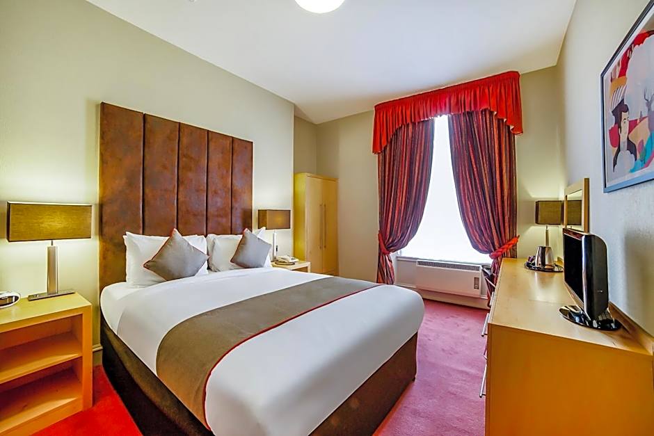 OYO Flagship Brentwood