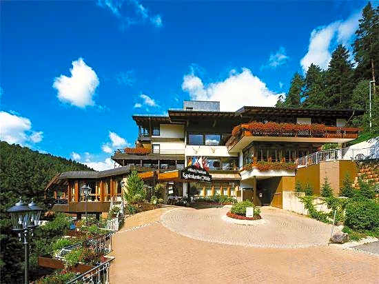 Ringhotel Monch`s Waldhotel