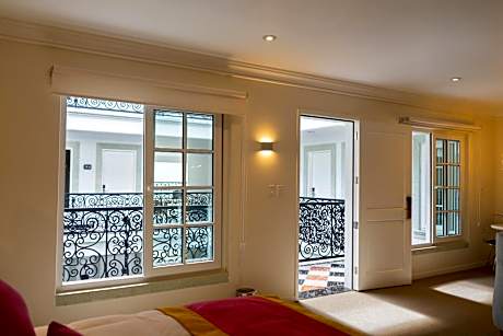 Superior King Suite