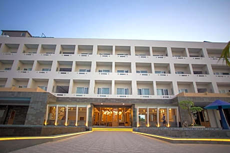 Pollos Hotel & Gallery