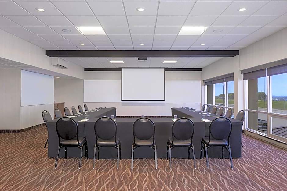 Holiday Inn Des Moines-Airport Conference Center By IHG