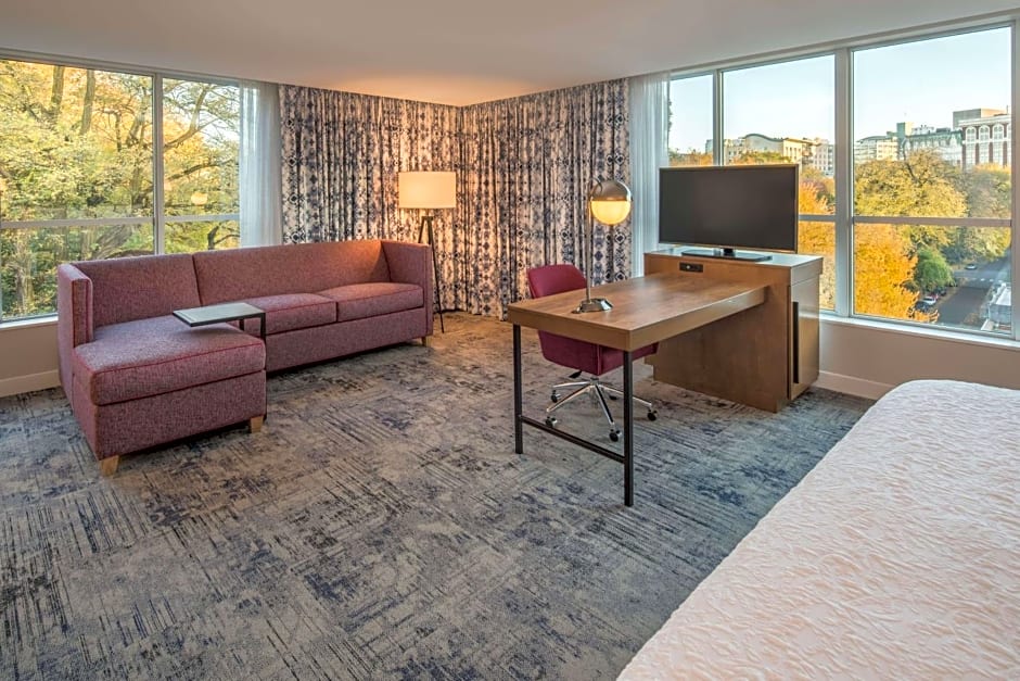 Hampton Inn And Suites By Hilton Portland-Pearl District