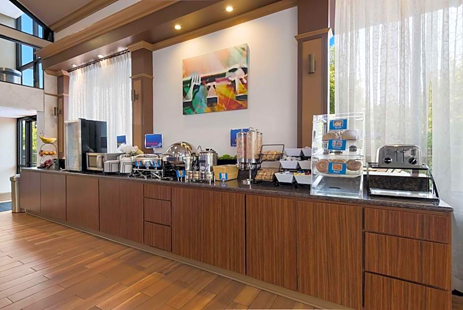 Best Western Hampton Coliseum Inn