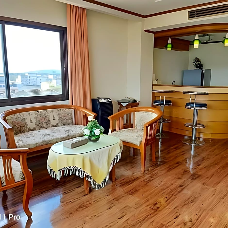 Sing Golden Place Hotel