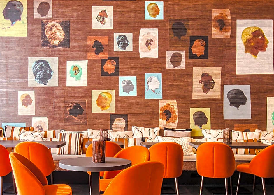 Best Western Plus Up Hotel & Bar