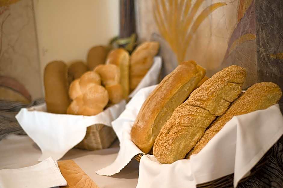 Antinea Suites Hotel & Spa