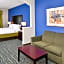 Holiday Inn Express & Suites San Antonio South By IHG