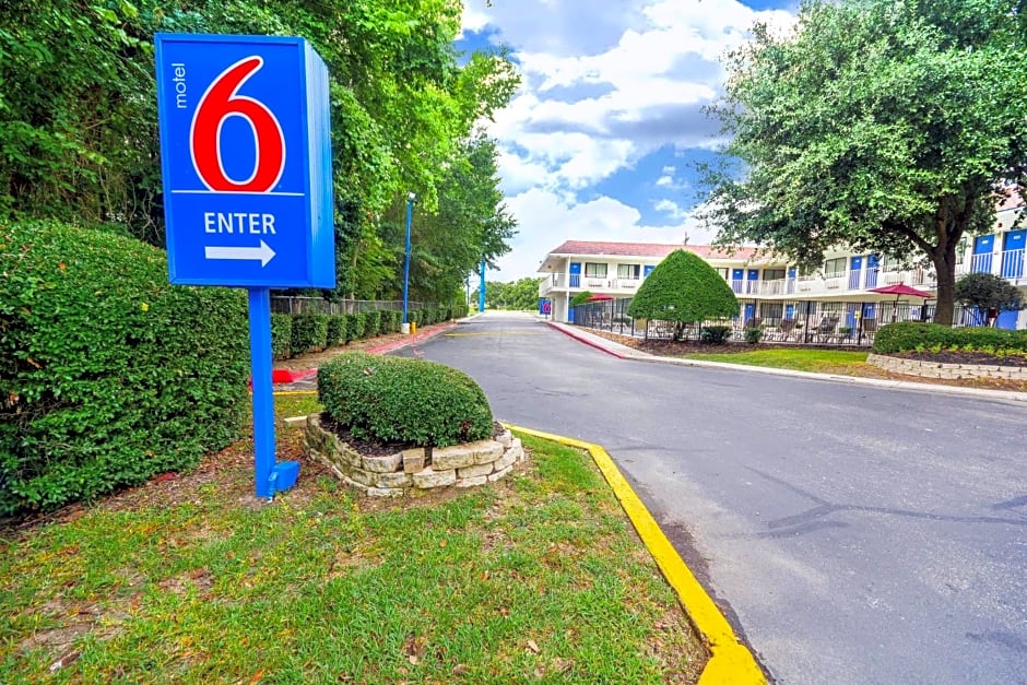 Motel 6-Huntsville, TX