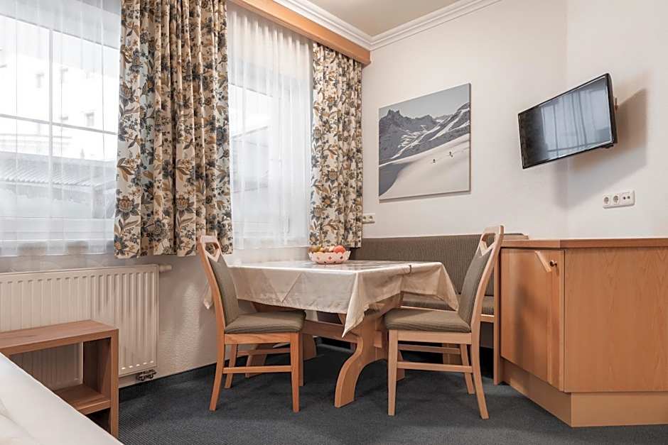 SCHMID Rooms & Apartments