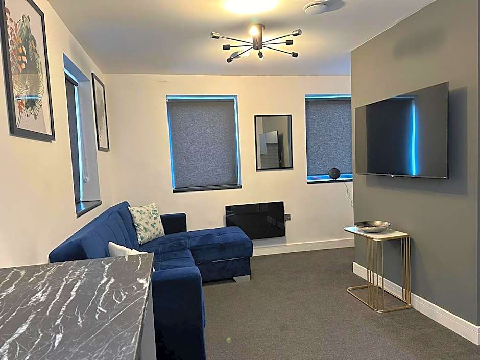 Adam Court Apartments - PE1 - Contractor Friendly - Choice of Studios or 1 Bed Apartments - Free Parking - Sofa Beds - Sky TV - Full Kitchen - Washer Dryer - WiFi