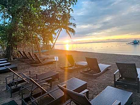 AivyMaes Divers Resort