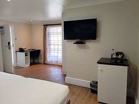 Classic Twin Room