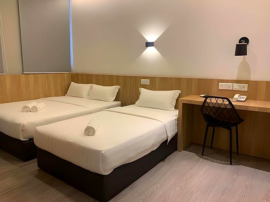 THE DAILY HOTEL