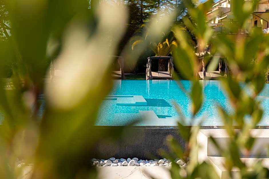 Pietra Bianca Hotel