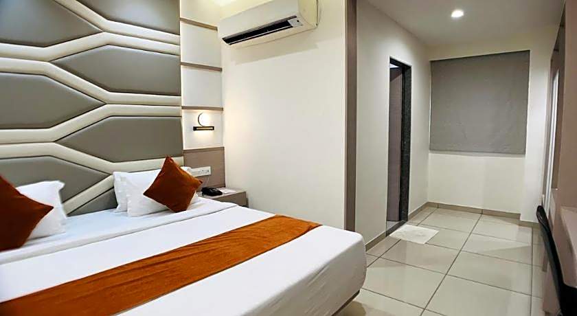 Hotel Ashray Inn Express