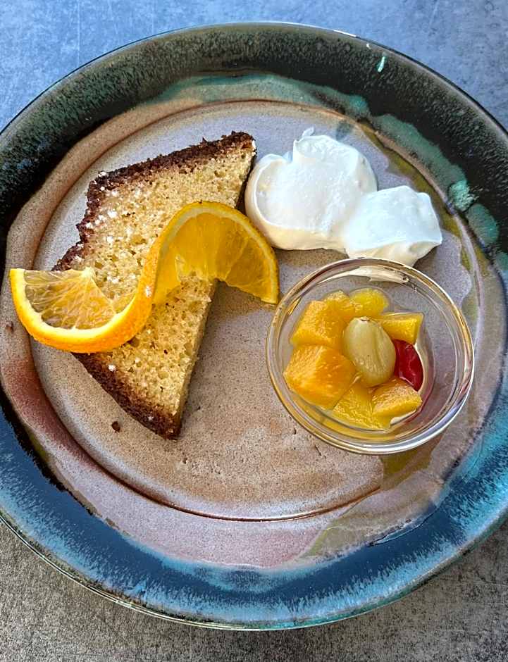 Pantheon Apartments & Studios