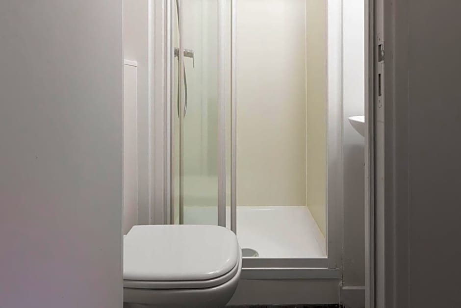 Première Classe Plaisir Gatines